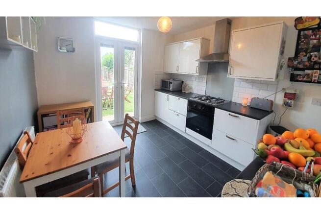 Kitchen/Breakfast