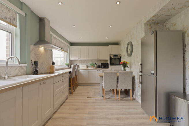 3 bed Semi-Detached for sale Image 9
