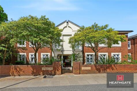Ivor Court Chalgrove Gardens Finchley N3