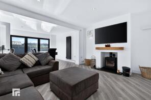 49, Glyndwr Avenue, Barry CF62 4PP