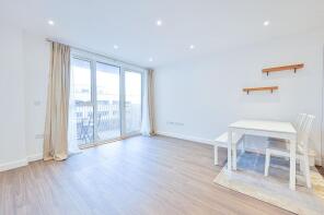 31, Munster Court, Bollo Bridge Road, London W3 8UU
