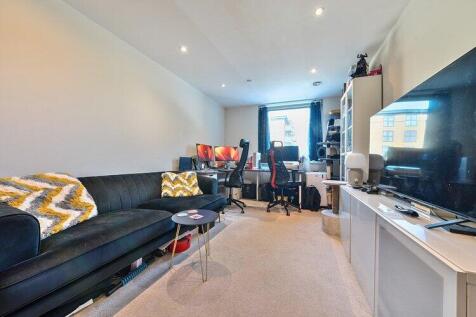 Bessemer Road, Welwyn Garden City, Hertfordshire, AL7