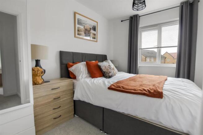 3 bed Semi-Detached for sale Image 9