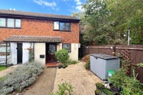 7, Vine House Close, Mytchett, Camberley GU16 6EA