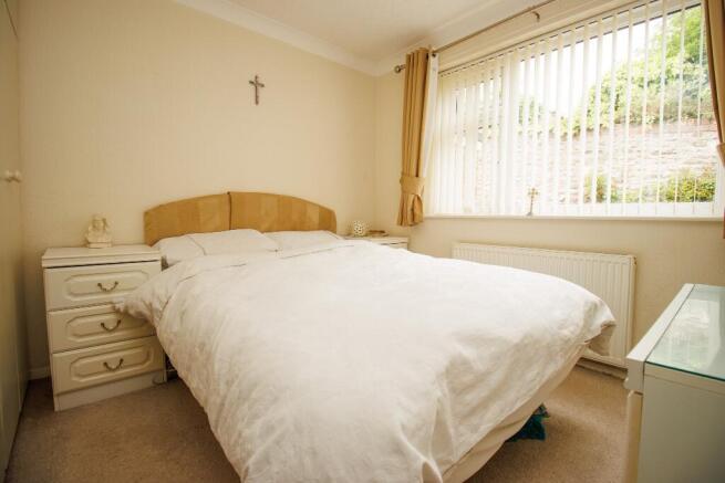 2 bed Detached Bungalow for sale Image 6