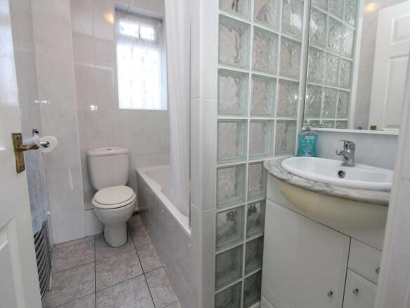 Bathroom WC Shower i