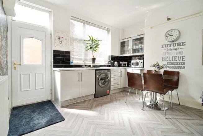 3 bed Terraced for sale Image 4