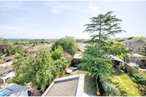 Cheyne Hill, Surbiton, KT5