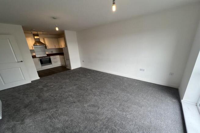 74 Hackney House DA17 photo 3