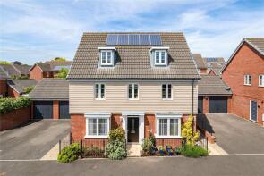 8, Albatross Road, Exeter EX2 7SB