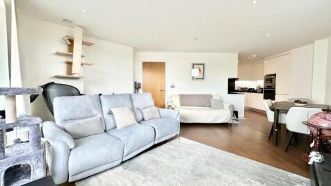 Gateway Tower, Western Gateway, London, E16