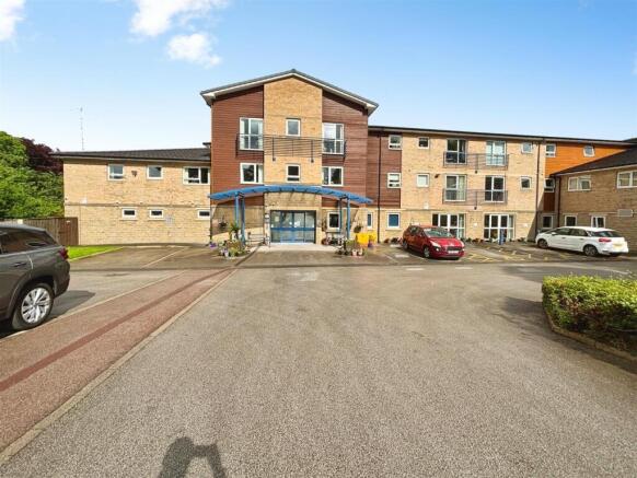 2 bed Flat for sale Image 12