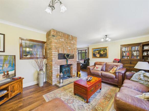 3 bed Detached for sale Image 12