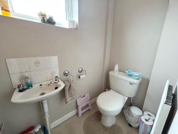 Cloakroom/WC