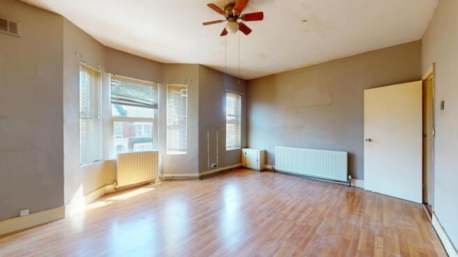 Flat 2, 10 Whitestile Road, Brentford, TW8 9NJ