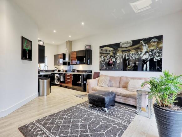 IMG_5269_70_71_ea...