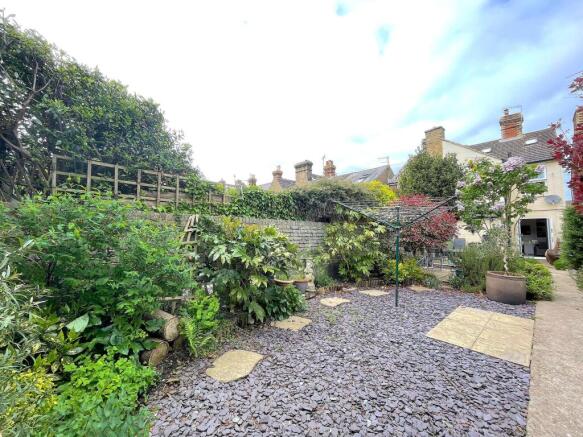 Garden (4)