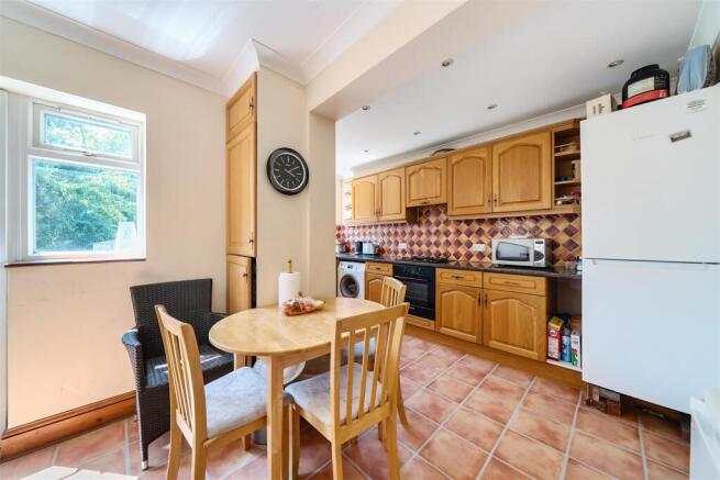 Kitchen Dining Room 2.jpg