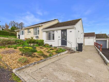 Longfield, Falmouth - Immaculately presented
