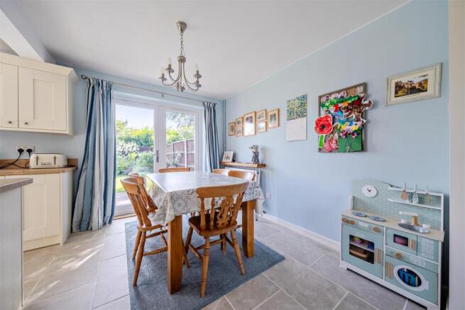 5 Ash Grove, Pontesbury, Shrewsbury, SY5 0RQ photo 4