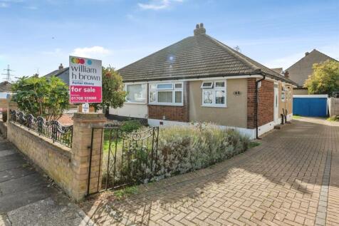 South Hall Drive, Rainham