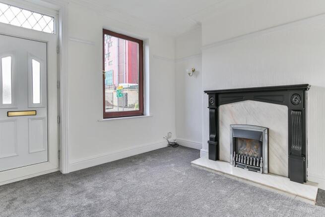 3 bed Terraced to rent Image 5