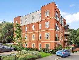 69, Edrich Grange, Crowthorne RG45 7FJ