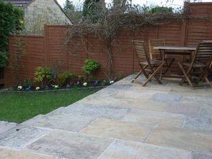 REAR GARDEN/PATIO PIC 1