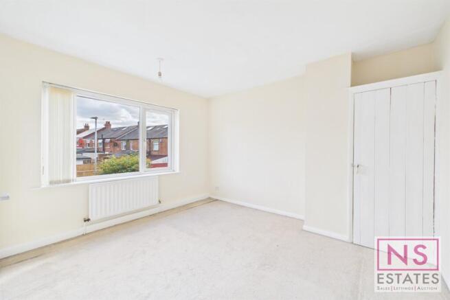 3 bed Terraced for sale Image 10