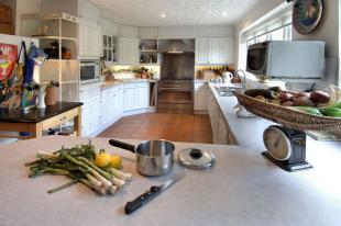 Kit/Breakfast Room