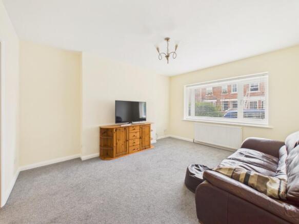 3 bed Semi-Detached for sale Image 3