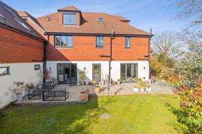 2, The Marlows, School Lane, Uckfield TN22 4HY