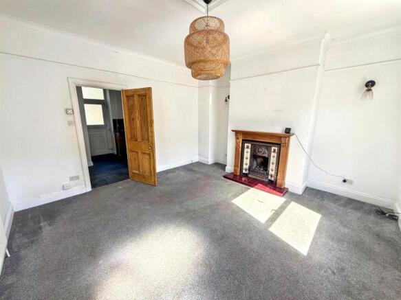 3 bed Terraced for sale Image 4