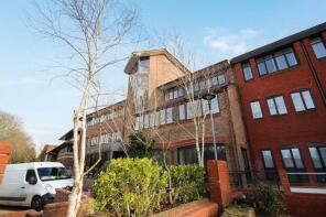 Flat 37, Holmes Park, North Street, Horsham RH12 1FJ