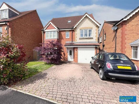 6-bed detached on Grenadier Close, Bramley Green, TS18 4QJ, £300,000
