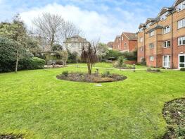 9, 24 Viscount Court, Owls Road, Bournemouth BH5 1AF