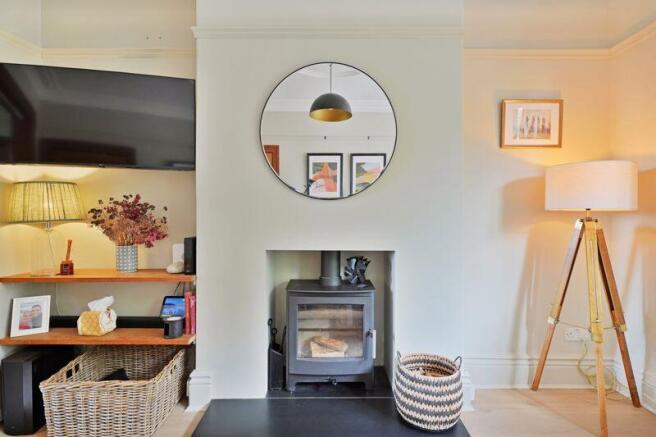 4 bed Semi-Detached for sale Image 6