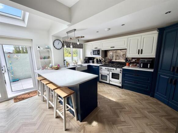 Kitchen Diner
