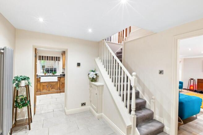3 bed Semi-Detached for sale Image 12