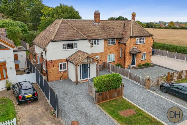 Nine Ashes Farm Cott