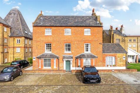 West Street, Gravesend, Kent, DA11