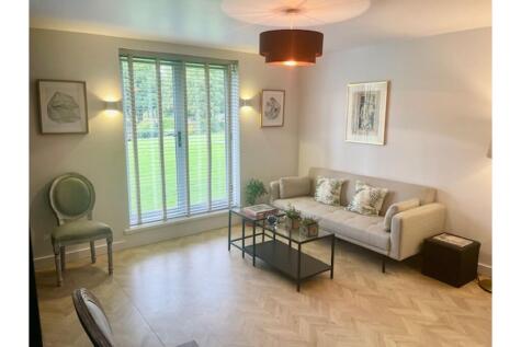 Woolmead Avenue, London, NW9