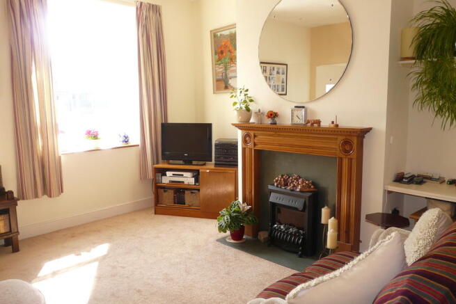 Photo 3