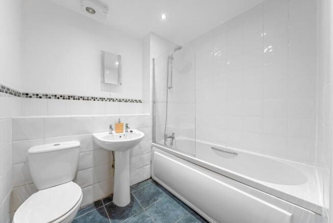 1 bed Flat for sale Image 9