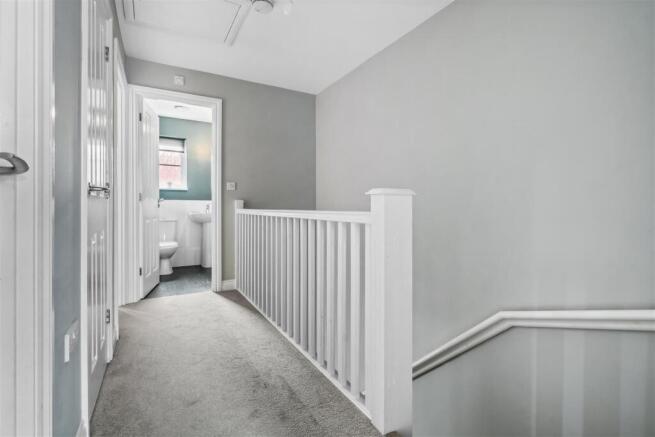 3 bed Semi-Detached for sale Image 11