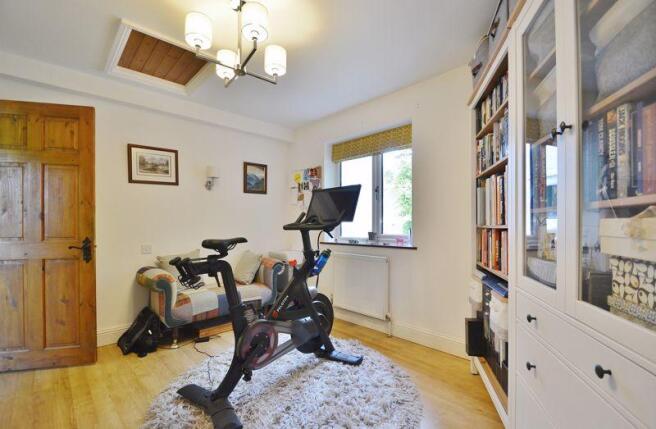 Photo 9