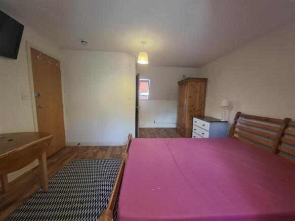 Room View 2.jpg
