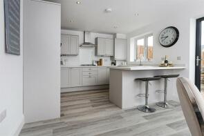 7, Jubilee Gardens, Mirfield WF14 0JR