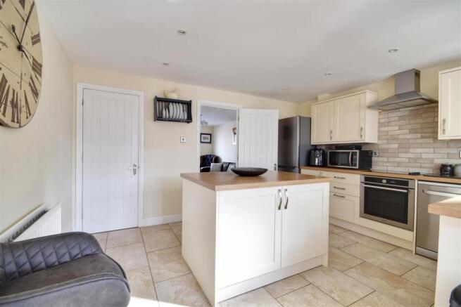 Kitchen / breakfast room