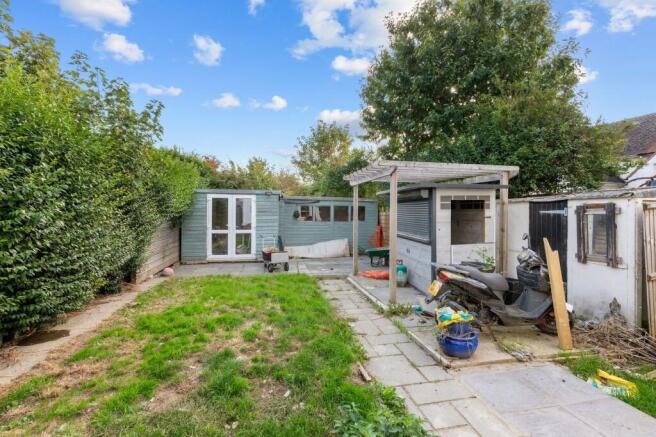 South Farm Road, Worthing, BN14 photo 4